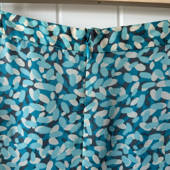 Liz Claiborne Slinky Blue Patterned 100% Silk Skirt - Picture 4 of 7